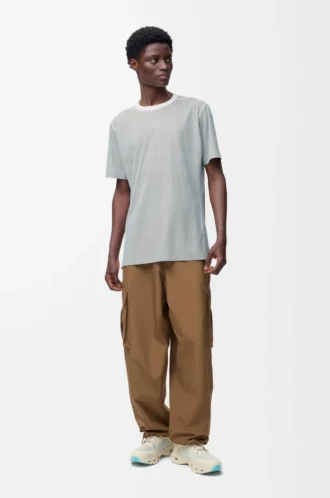 aktiv t shirt i teknisk jersey beige bl 2 330x498 - Aktiv T-shirt i teknisk jersey Beige/Bl&aring;
