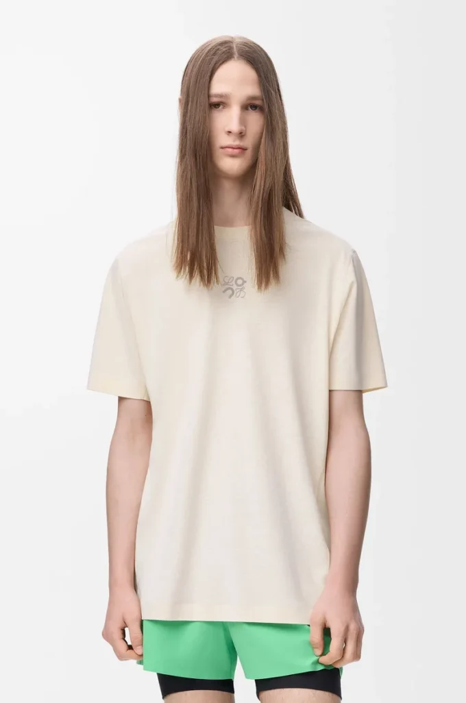 Aktiv T-shirt i teknisk jersey Elfenben Aktiv T-shirt i teknisk jersey Elfenben