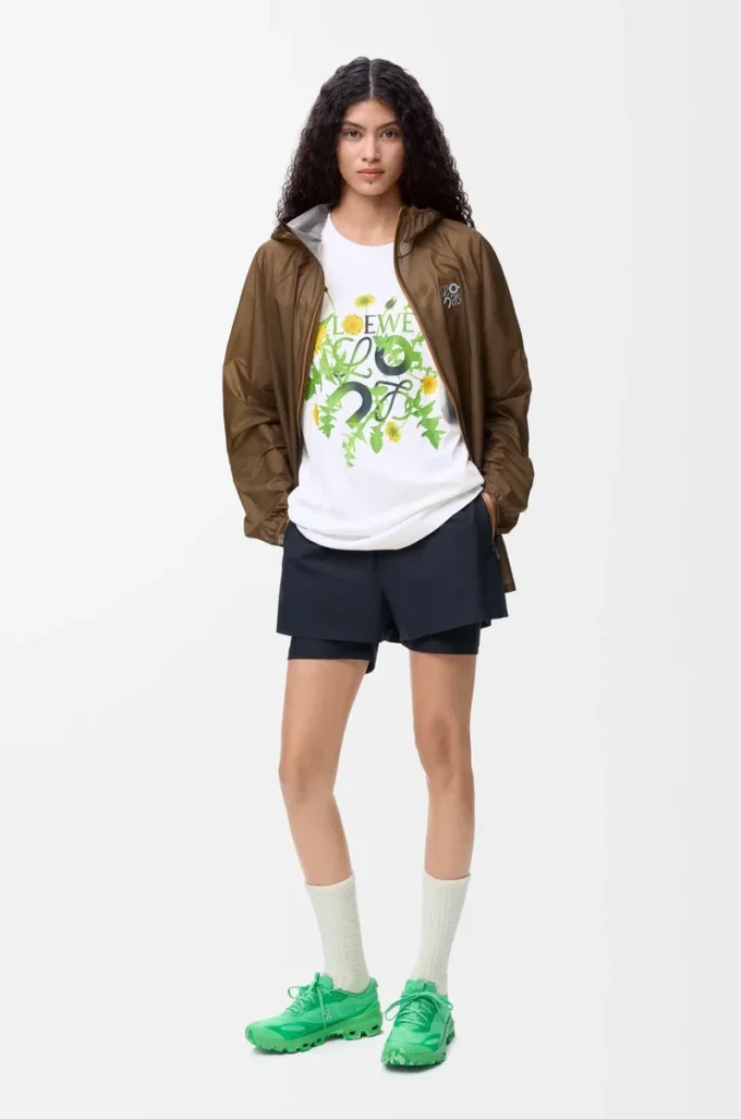 Aktiv T-shirt i tekniskt jerseyvitt Aktiv T-shirt i tekniskt jerseyvitt