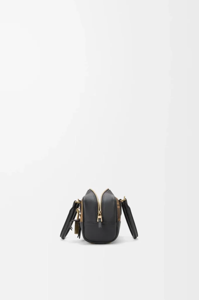 Amazona 23 kort väska i tartanmocka och nappa kalvskinn Tan/Black Amazona 23 kort väska i tartanmocka och nappa kalvskinn Tan/Black