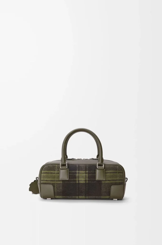 Amazona 23 kortare väska i tartanmocka och nappakalvskinn Khaki/Grön Amazona 23 kortare väska i tartanmocka och nappakalvskinn Khaki/Grön