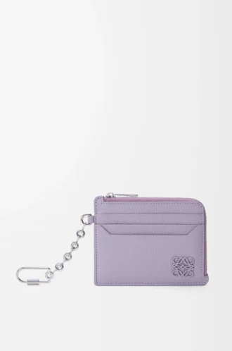 Anagram fyrkantig myntkortshållare i kalvskinn med småstenstruktur Dirty Mauve
