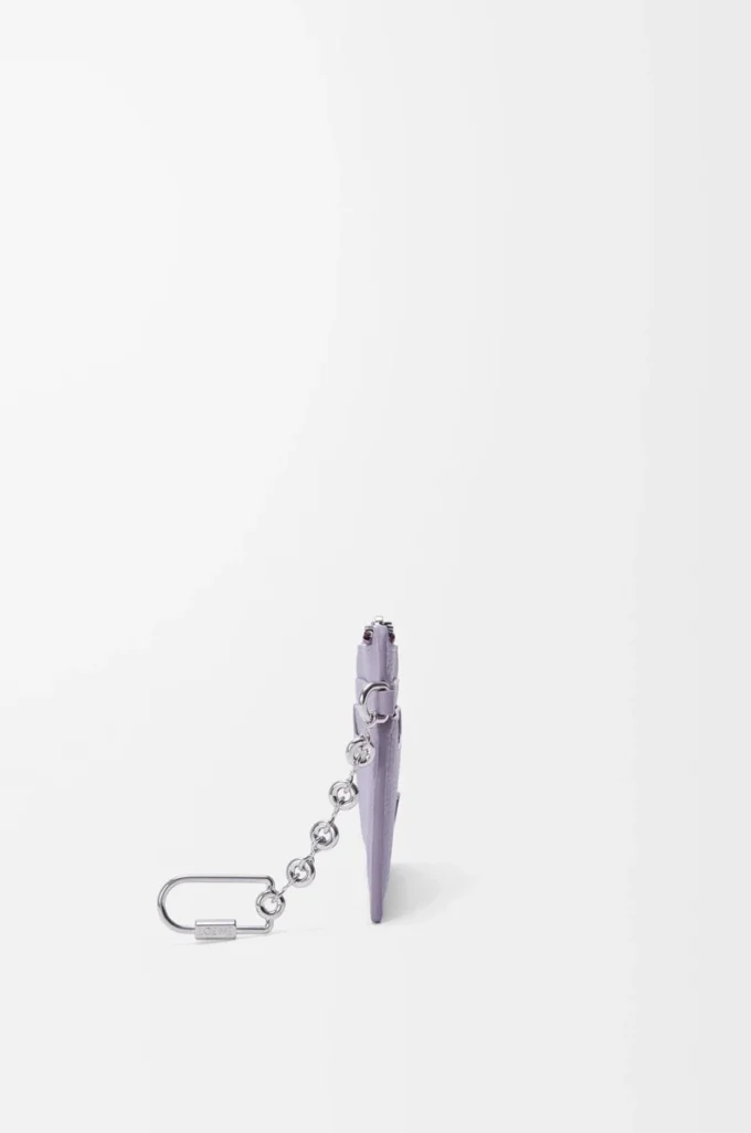 Anagram fyrkantig myntkortshållare i kalvskinn med småstenstruktur Dirty Mauve