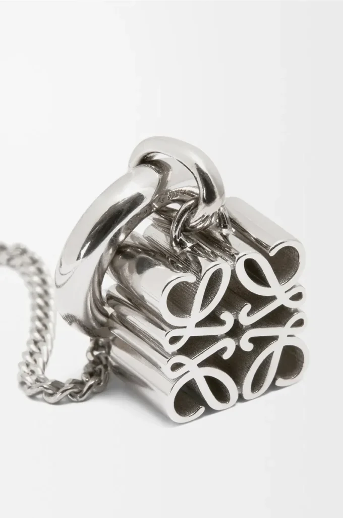 Anagram-hänge i sterlingsilver Silver Anagram-hänge i sterlingsilver Silver