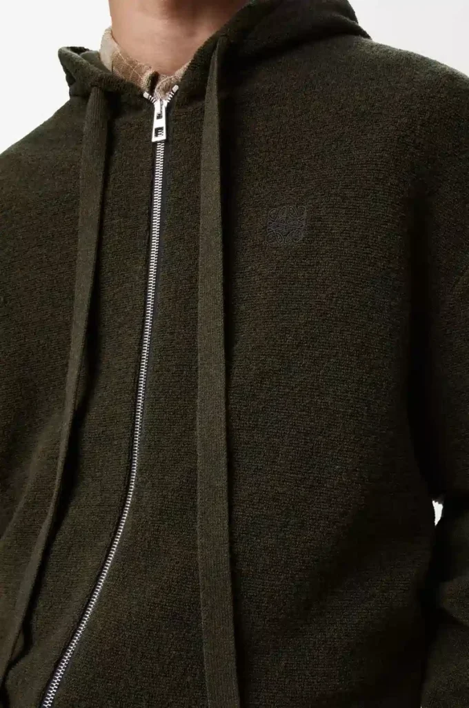 Anagram-hoodie med dragkedja i ull, khakigrön Anagram-hoodie med dragkedja i ull, khakigrön