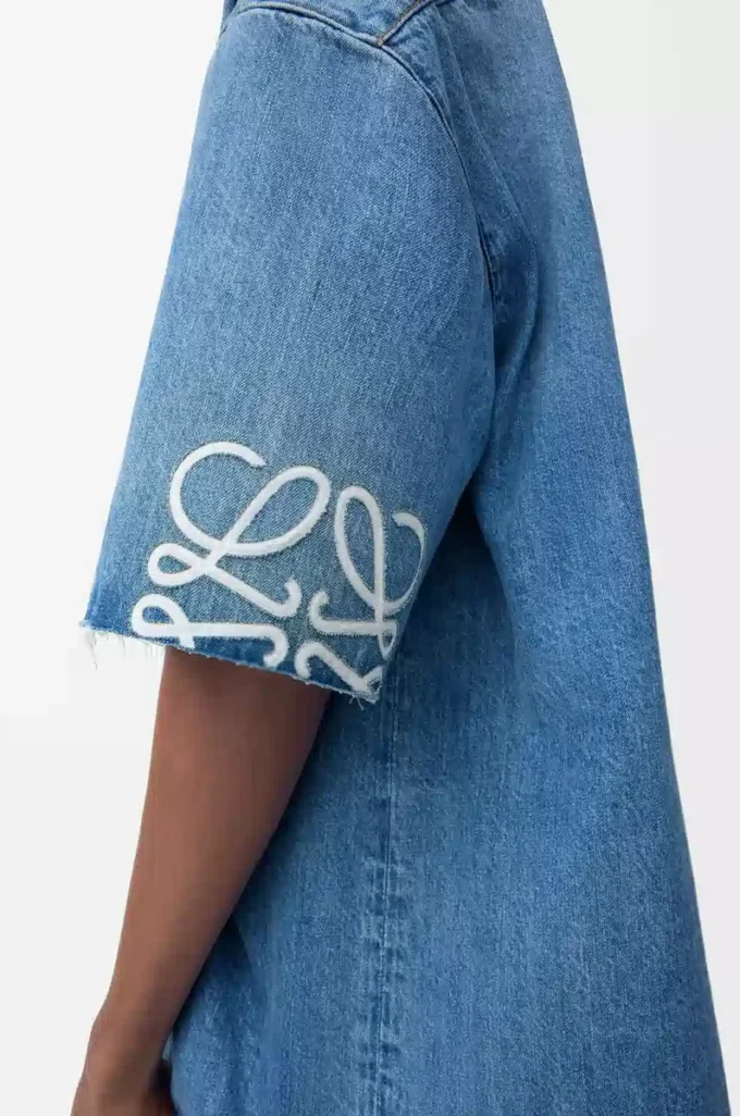 Anagram kortärmad skjorta i denim Tvättad denim Anagram kortärmad skjorta i denim Tvättad denim