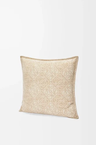 Anagram-kudde i ull och kashmir Beige