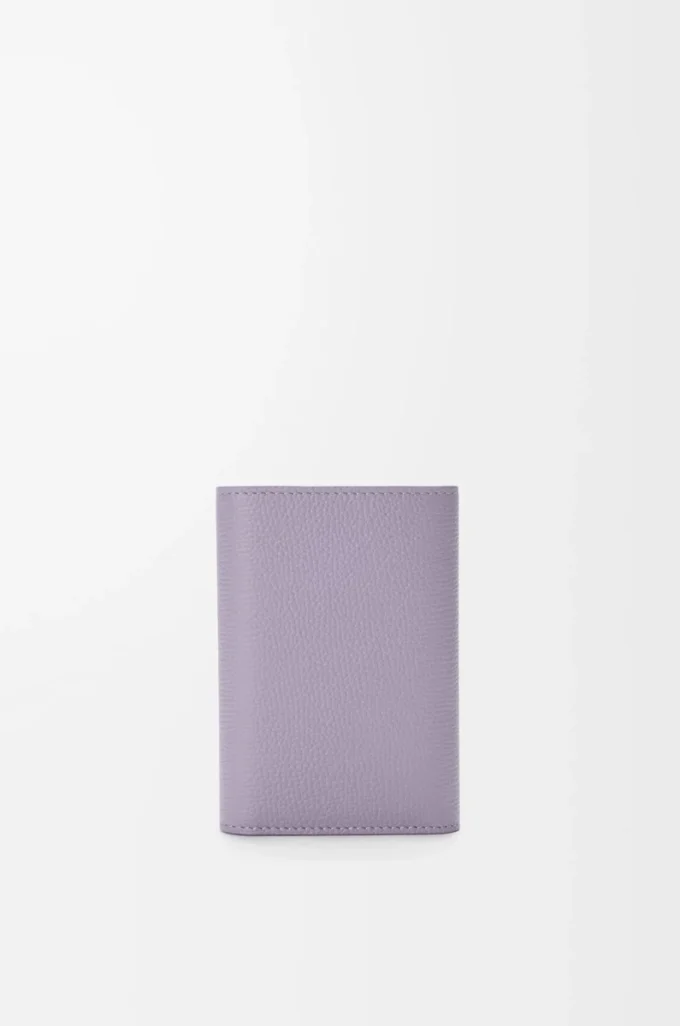 Anagram liten vertikal plånbok i kalvskinn med kornig struktur, Dirty Mauve