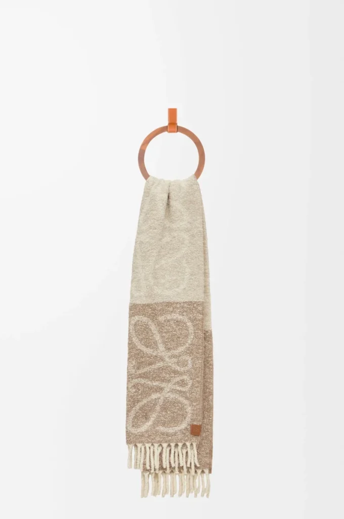 Anagram-scarf i alpacka och ull Beige/Vit Anagram-scarf i alpacka och ull Beige/Vit
