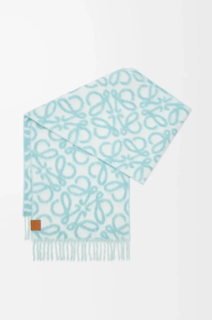 Anagram-scarf i alpacka och ullblandning Ljusblå/Vit Anagram-scarf i alpacka och ullblandning Ljusblå/Vit