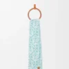 Anagram-scarf i alpacka och ullblandning Ljusblå/Vit Anagram-scarf i alpacka och ullblandning Ljusblå/Vit