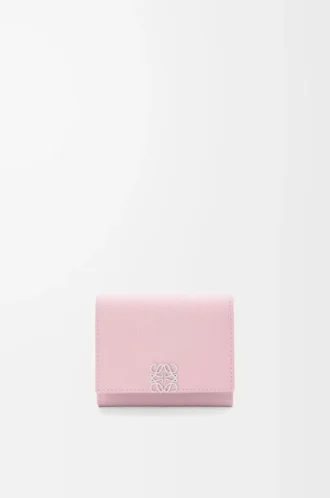 Anagram trefaldig plånbok i kalvskinn med kornig struktur Blossom