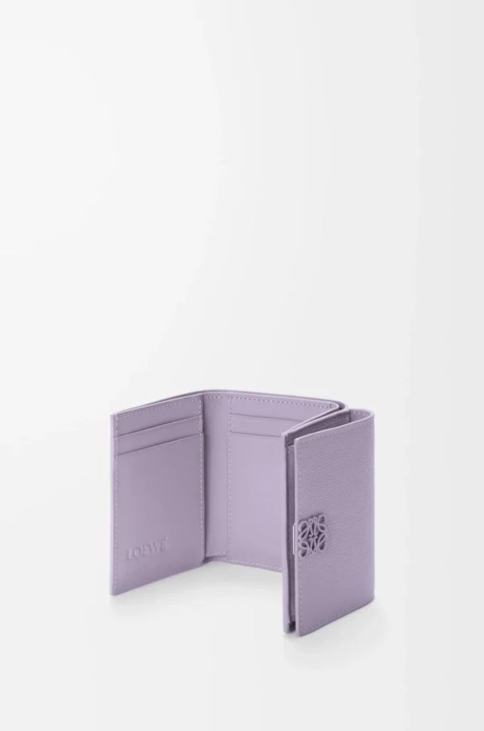 Anagram trefaldig plånbok i kalvskinn med kornig struktur Dirty Mauve