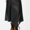Asymmetrisk kjol i satin nappa lammskinn Svart Asymmetrisk kjol i satin nappa lammskinn Svart