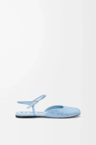 Ballerinaskor med ankelrem i rhinestone-dekorerat mocka, babyblå