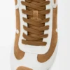 Ballet Runner 2.0 i mocka och shearling Tan/Vit