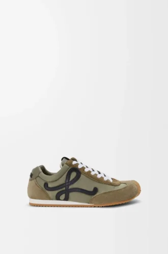 Ballet Runner 2.0 i nylon och kalvskinn Ljus khaki/svart/vit
