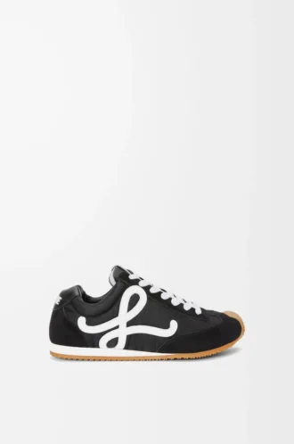 Ballet Runner 2.0 i nylon och kalvskinn Svart/Vit
