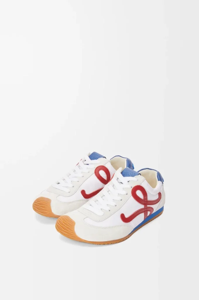 Ballet Runner 2.0 i nylon och kalvskinn Vit/Röd/Blå Ballet Runner 2.0 i nylon och kalvskinn Vit/Röd/Blå