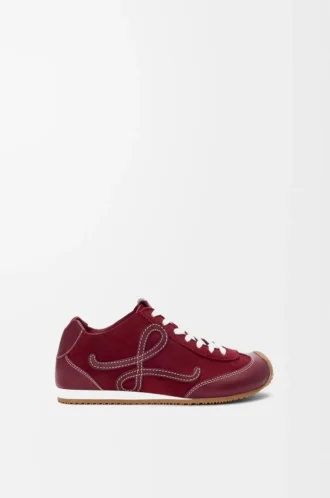 Ballet Runner 2.0 ofodrad i hjortskinn och vegetabiliskt garvat kalvskinn Burgundy