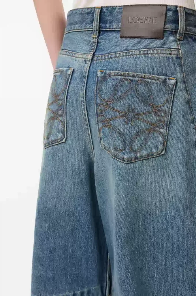 Barreljeans i denim Tvättad denim