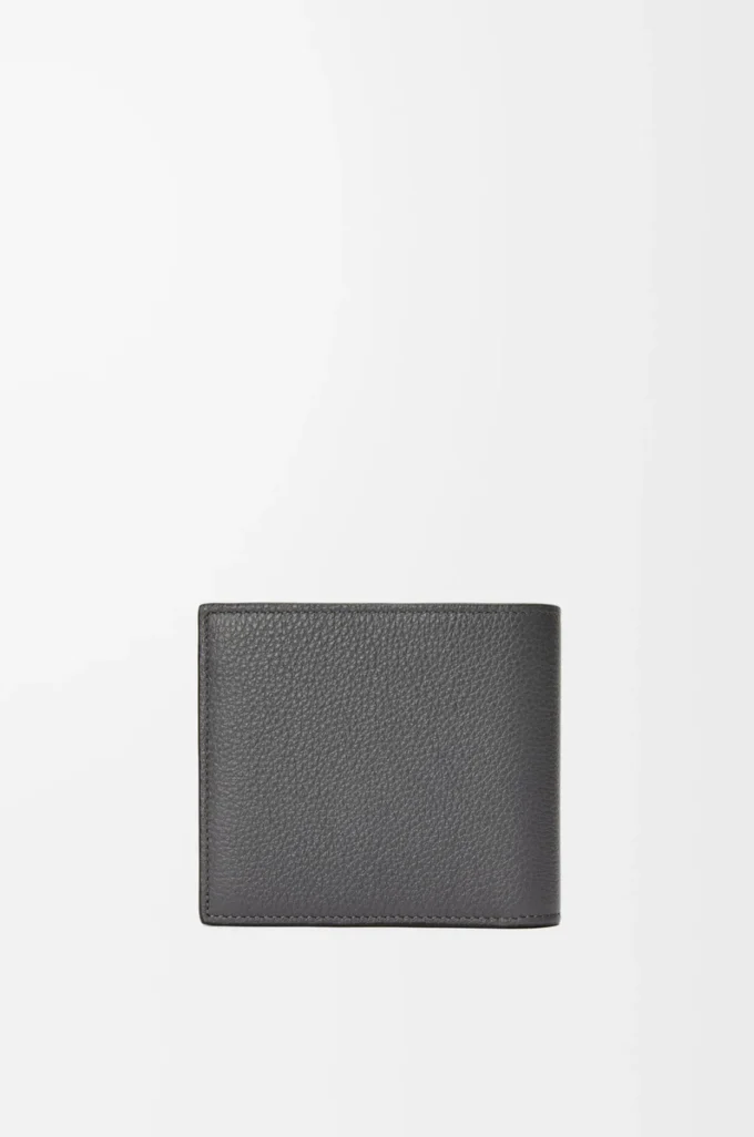 Bifold myntplånbok i mjukt kornat kalvskinn Anthracite Bifold myntplånbok i mjukt kornat kalvskinn Anthracite