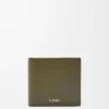 Bifold-myntplånbok i texturerat klassiskt kalvskinn Dark Khaki Bifold-myntplånbok i texturerat klassiskt kalvskinn Dark Khaki