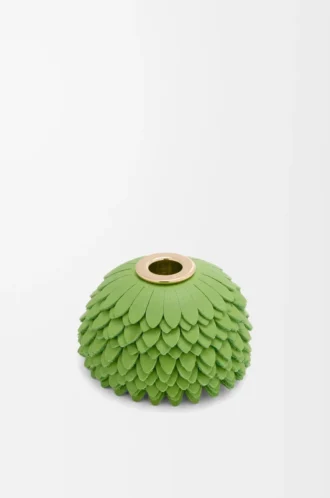 Blomsterformade tärningar i klassiskt kalvskinn, äppelgrönt Blomsterformade tärningar i klassiskt kalvskinn, äppelgrönt