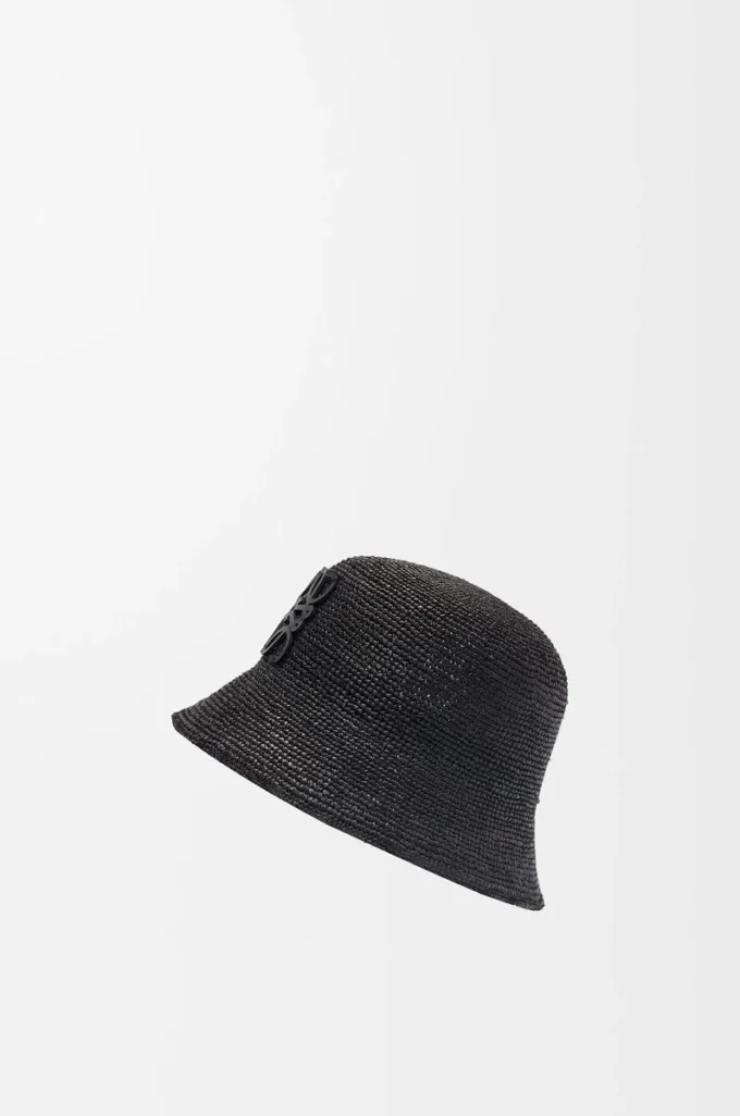 Bucket hat i raffia och kalvskinn Svart Bucket hat i raffia och kalvskinn Svart