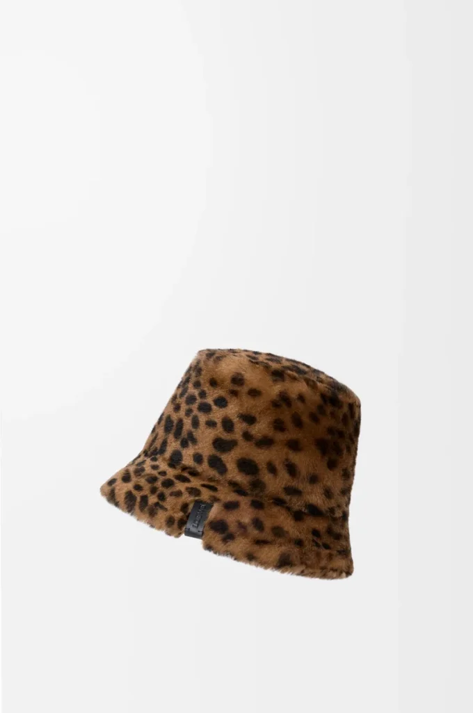 Bucket hat i tryckt shearling Beige/Brun Bucket hat i tryckt shearling Beige/Brun
