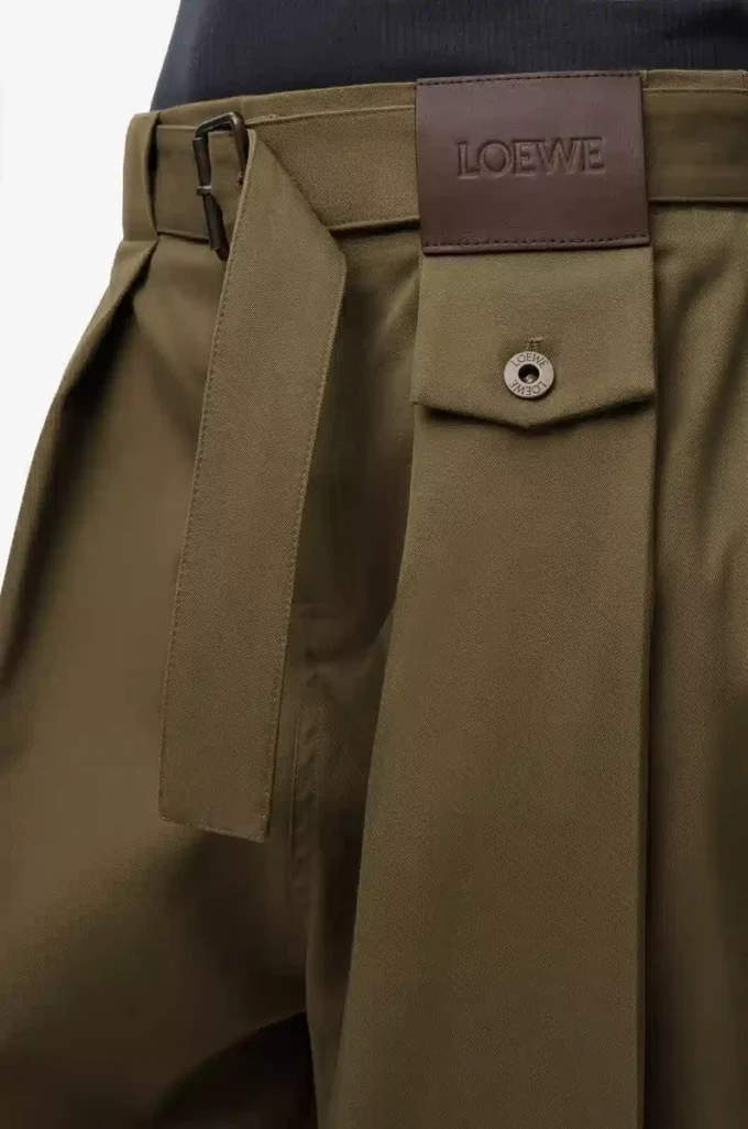 Byxor i bomull och silke Khaki Green Byxor i bomull och silke Khaki Green