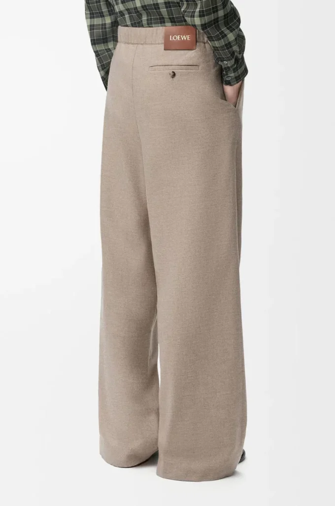Byxor med dragsko i ull och kashmir Beige Melange Byxor med dragsko i ull och kashmir Beige Melange