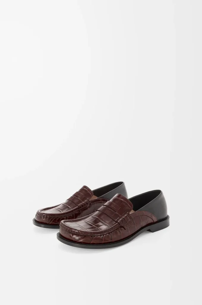 Campo loafers med flik bak i präglat kalvskinn och nappalammskinn Mörkbrun/svart