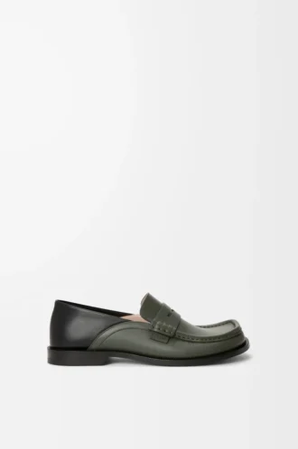 Campo loafers med flik bak i vaxat kalvskinn Sage/Black