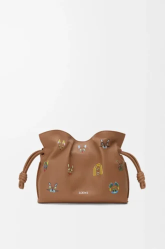 Cats mini Flamenco-clutch i nappa kalvskinn Mocha