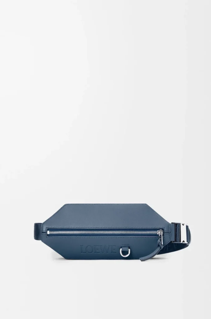 Convertible sling i klassiskt kalvskinn Indigo Dye Convertible sling i klassiskt kalvskinn Indigo Dye