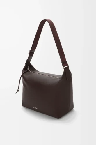 Cubi crossbody-väska i mjukt kornat kalvskinn Oxblood