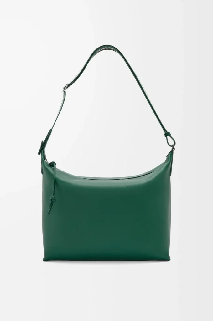 Cubi crossbody-väska i mjukt, slätt kalvskinn och jacquard Evergreen Cubi crossbody-väska i mjukt, slätt kalvskinn och jacquard Evergreen