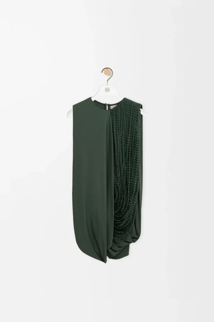 Dekorerad topp i viskos Khaki Green Dekorerad topp i viskos Khaki Green