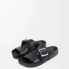 Ease Buckle-sandaler i vegetabiliskt garvat kalvskinn Svart