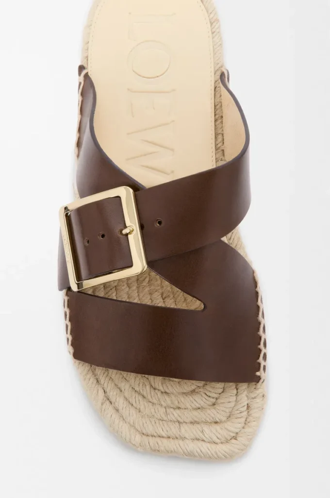 Espadrille-sandaler i vegetabiliskt garvat kalvskinn Bruna