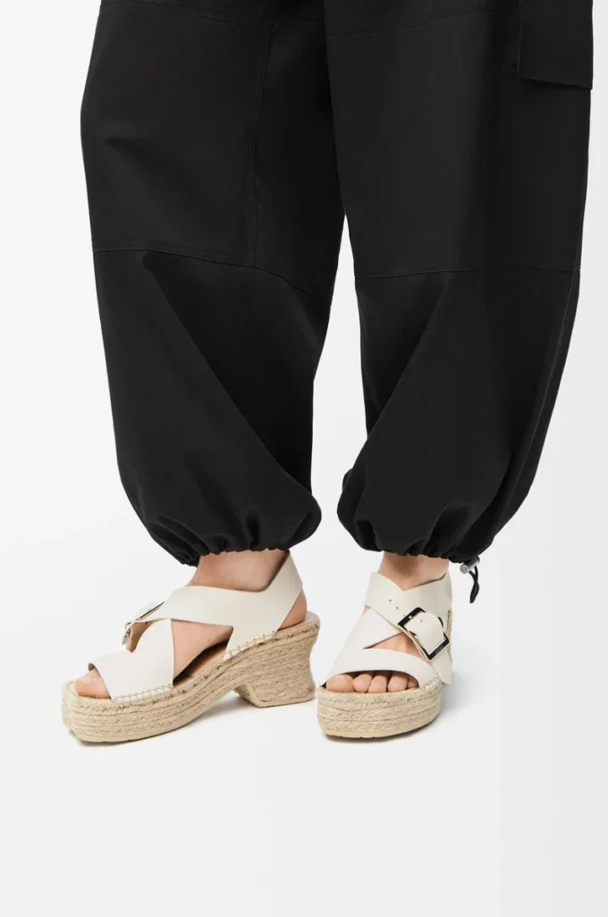 Espadrillesandaler med plattform i mjukt kalvskinn Vit Espadrillesandaler med plattform i mjukt kalvskinn Vit