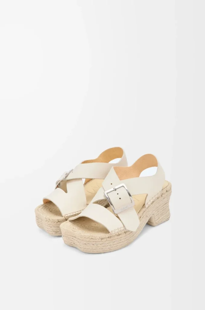 Espadrillesandaler med plattform i mjukt kalvskinn Vit Espadrillesandaler med plattform i mjukt kalvskinn Vit