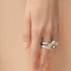 Flor-ring i sterlingsilver och kristaller Gult/Silver Flor-ring i sterlingsilver och kristaller Gult/Silver