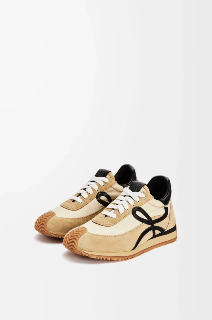 Flow Runner i nylon och mocka Guld/Svart Flow Runner i nylon och mocka Guld/Svart