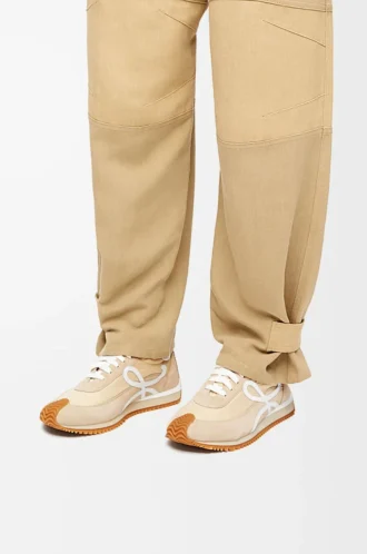 Flow Runner i nylon och mocka Light Powder
