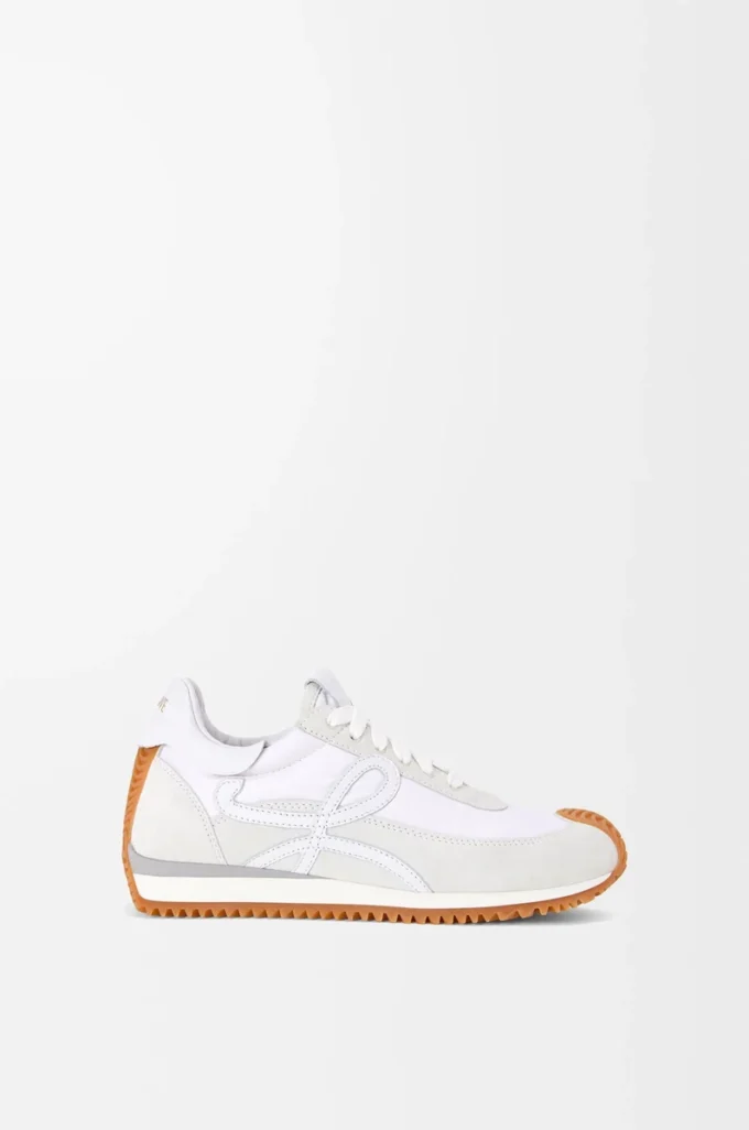 Flow Runner i nylon och mocka Vit Flow Runner i nylon och mocka Vit