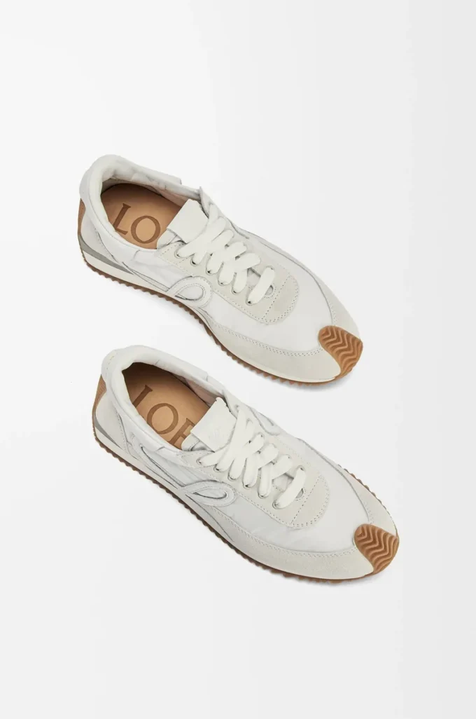Flow Runner i nylon och mocka Vit Flow Runner i nylon och mocka Vit