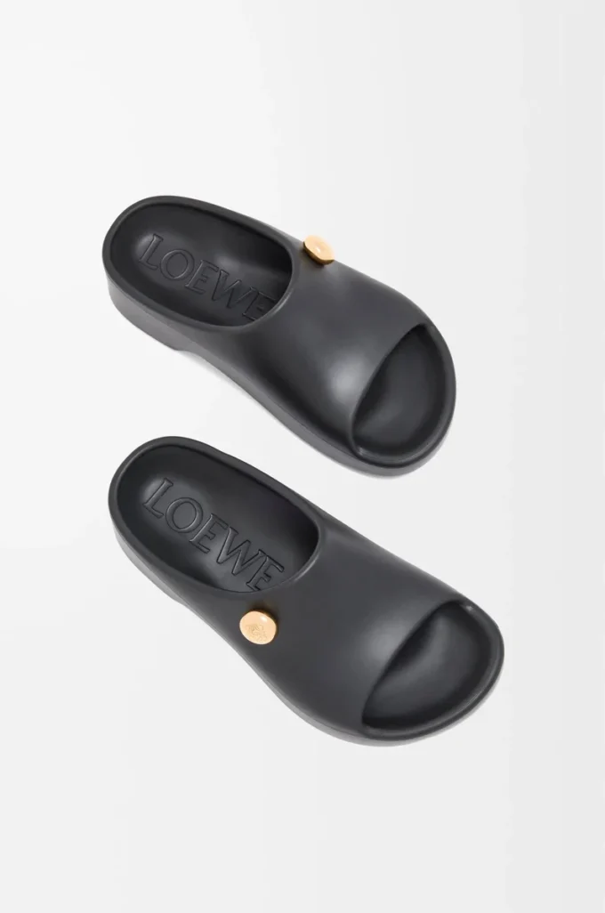 Foam Pebble-sandaler Svart/Guld Foam Pebble-sandaler Svart/Guld