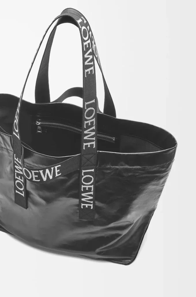 Fold Shopper i papperkalvskinn Svart Fold Shopper i papperkalvskinn Svart